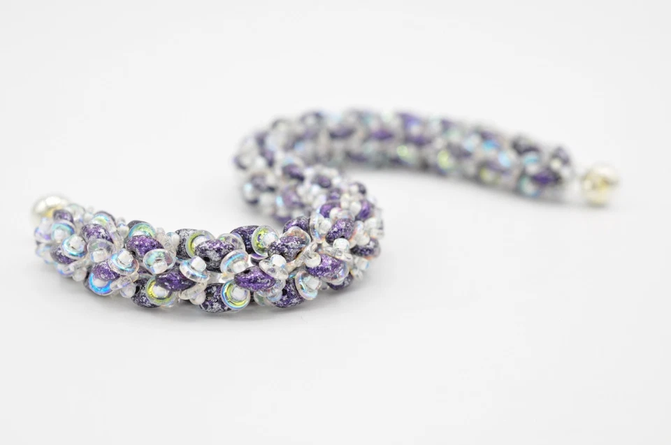 Armband Damen Schmuck handarbeit Lila Weiß Silber Perlen Glasperlen 17cm Magnet - Bild 4 von 4