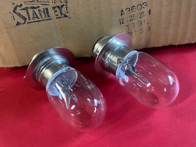 STANLEY   NOS 12V 25/25W HeadLight Bulb Set 2pc Massey MF 35 50 65 135 150 1035