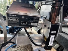 Telaio sedia simulazione movimento One D-Box. Attuatori 3xGen1, ACM. Sedia rimossa.