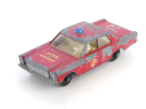 Matchbox Ford Galaxie Fire Chief No59 Toy Car Model Vintage Diecast Lesney