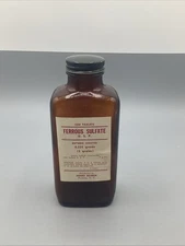 Vintage Henry Schein Co. Ferrous Sulfate Capsules 5 Grains Amber Bottle
