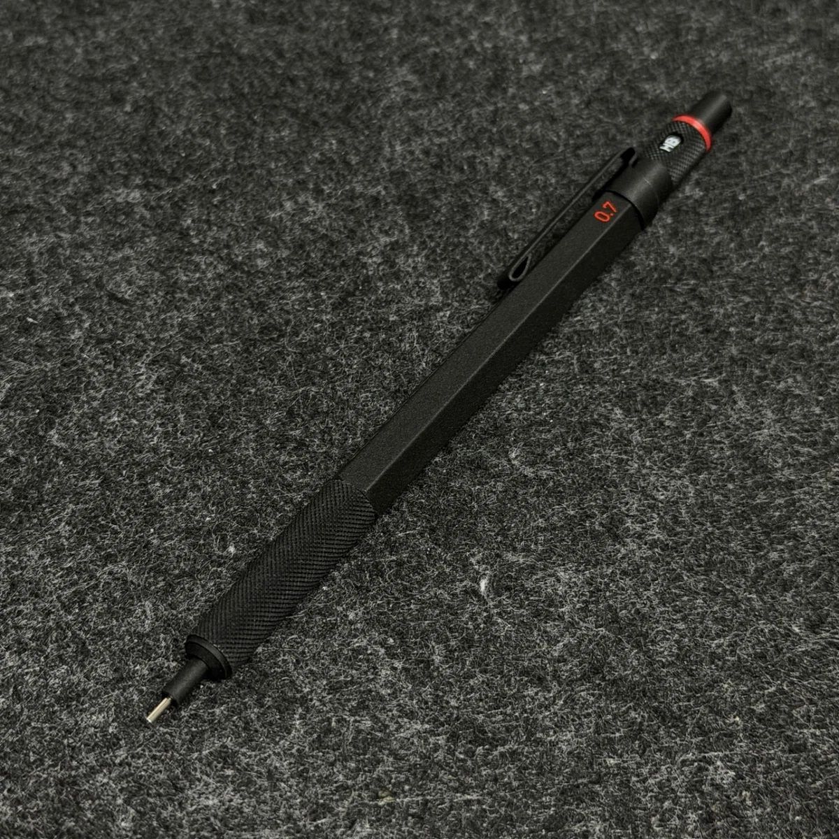 rOtring 600 0.7 vulpotlood Zilver met HB 0.7 navulverpakking en Eraser Tikky 30