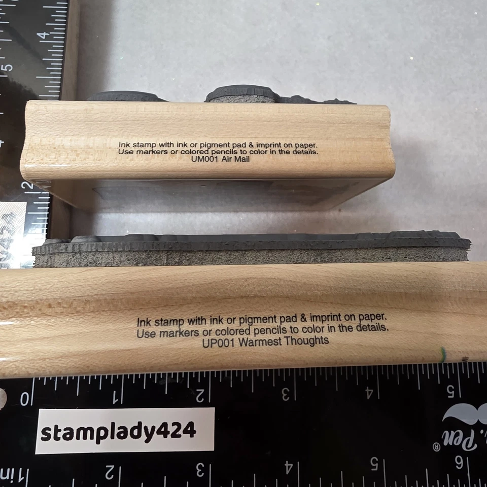 Lote De Colección Precious Moments Correo Aéreo UM 001 Pensamientos Más Cálidos UP001 Sello de Goma Foto 4 de 4