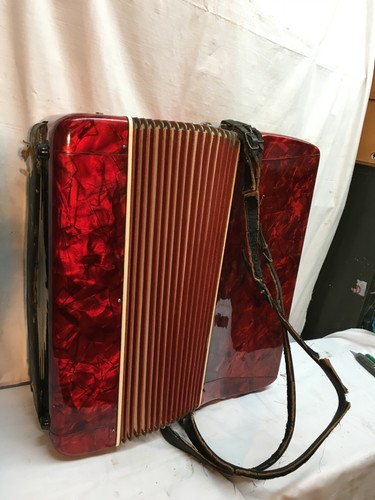 Vintage Marino CastelFidardo professional accordion Red Cracked Ice 1950s - Picture 7 of 12