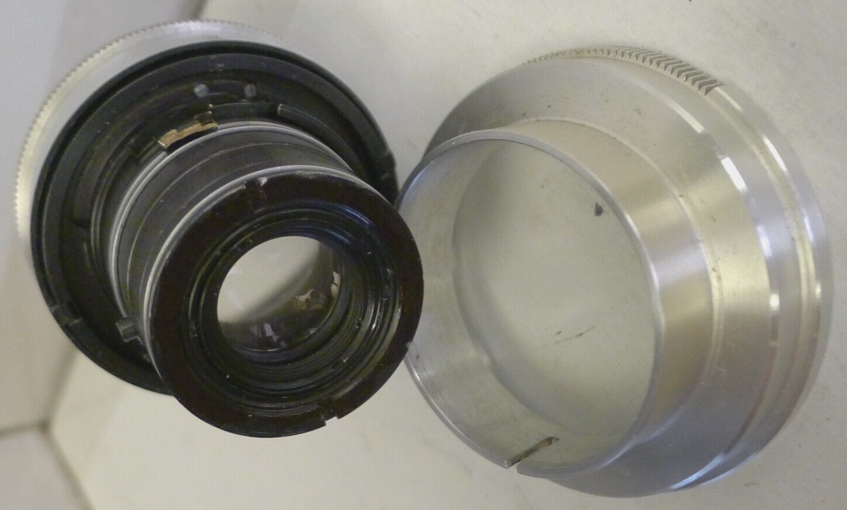 Carl Zeiss Jena Tessar 1:2.8 f-50 lens - Missing Mount Part