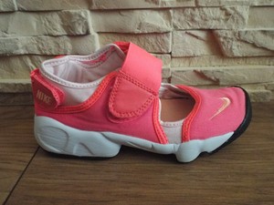nike rift kids