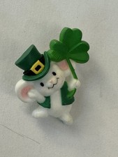 Vintage Hallmark St Patrick Mouse Shamrock Top Hat Irish Brooch Lapel Pin MM8