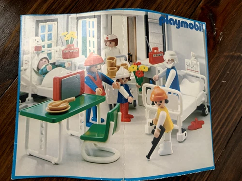 VINTAGE 1985 PLAYMOBIL SYSTEM 3495 HOSPITAL incomplete