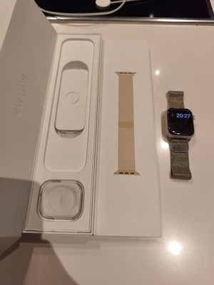 Apple Watch Series 7 41mm Starlight Edelstahl Armband  Inkl. Ladekabel 