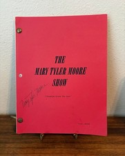 MARY TYLER MOORE Autographed Signed Show Script - Chuckles Bites the Dust, 1975