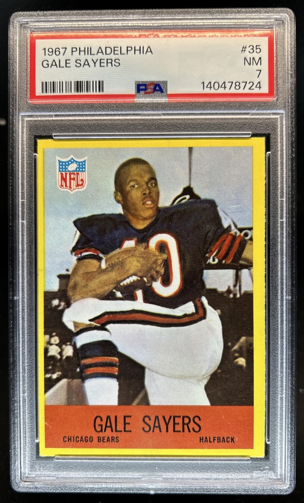 1967 Philadelphia Gale Sayers #35 Bears PSA 7