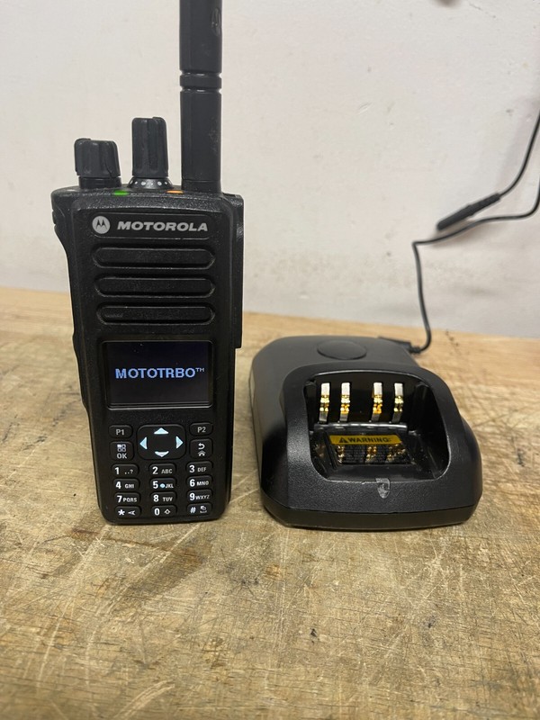 Motorola XPR7580 AAH56RDN9KA1AN RADIO