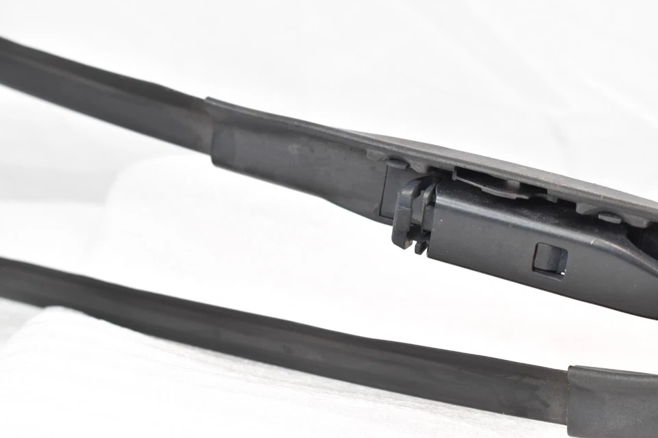 ✅ JUEGO DE BRAZOS ESCOBILLAS LIMPIAPARABRISAS MERCEDES W221 S400 S550 S600 S63 S65 OEM Foto 3 de 4