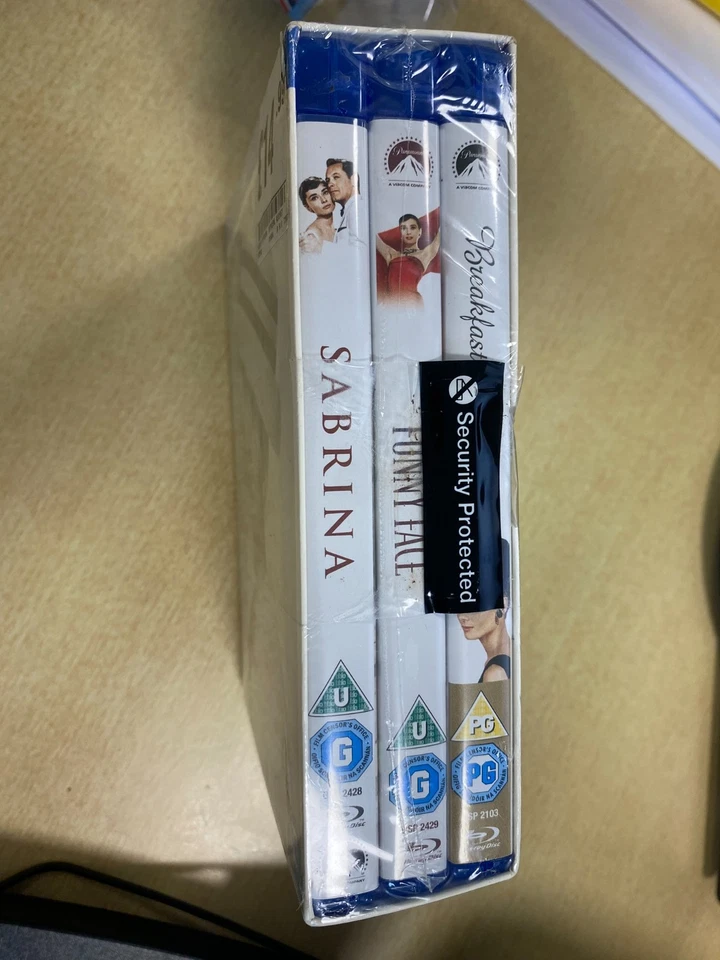 Audrey Hepburn Collection Blu-ray - 3 Films including Breakfast at Tiffanys NEW - Image 2 of 3