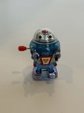 Tomy Wind-Up Walking Mini Robot Z 2010  RARE Works Free Shipping