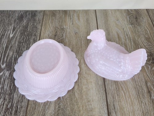 Crown Tuscan Glass Hen on Ruffled Nest - Glass Trinket Candy Dish 6.5" - Picture 5 of 8