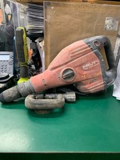 Hilti TE 700-AVR Hammer Drill (E10046232)