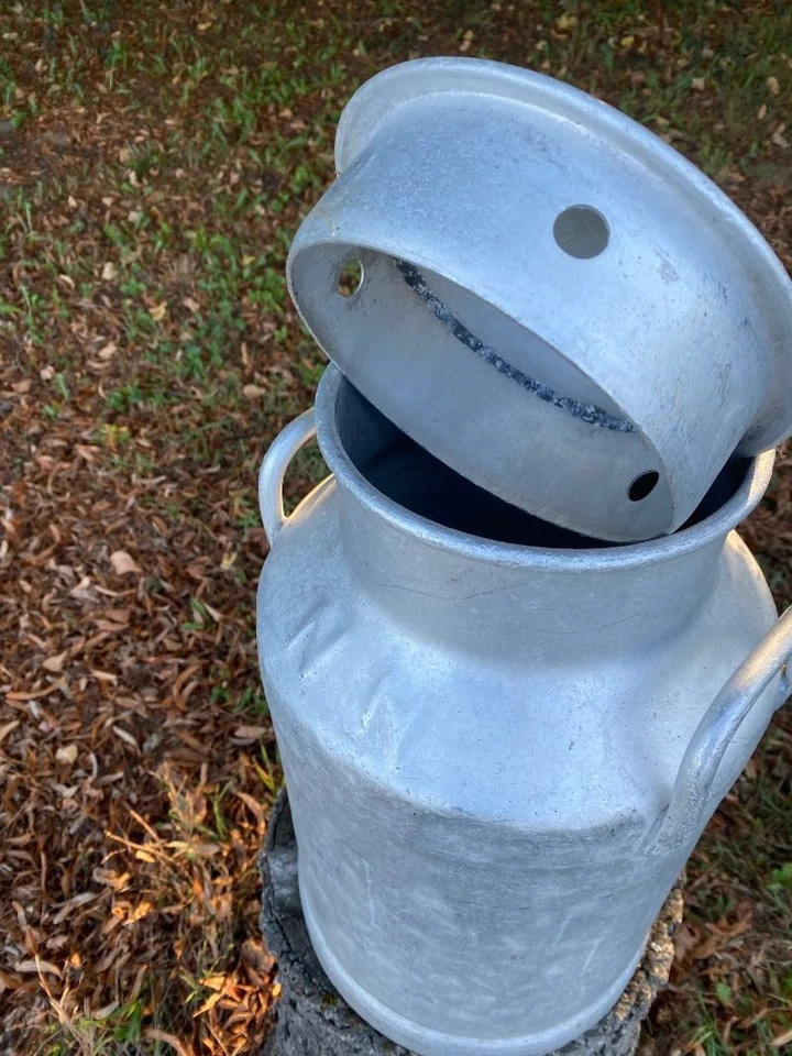 ancien bidon à lait de ferme en aluminium 20 litres HUGONNET pour mariage ou deo - Photo 2/4