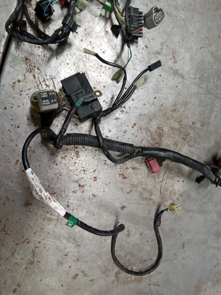 1999 96-02 Honda ST1100 ST 1100 Wire Wiring Harness Loom 32100-MAJ-A21 - Image 2 of 4