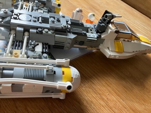 Lego® Star Wars 7658 Y-Wing Fighter mit Figuren - Bild 4 von 6