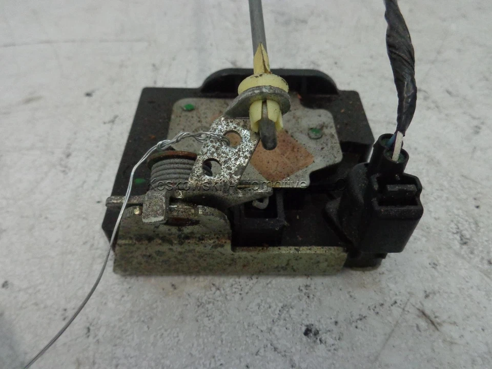 Защелка задней двери Ford Escape 01 02 03 04 05 06 07 Mercury Mariner - Изображение 3 из 4