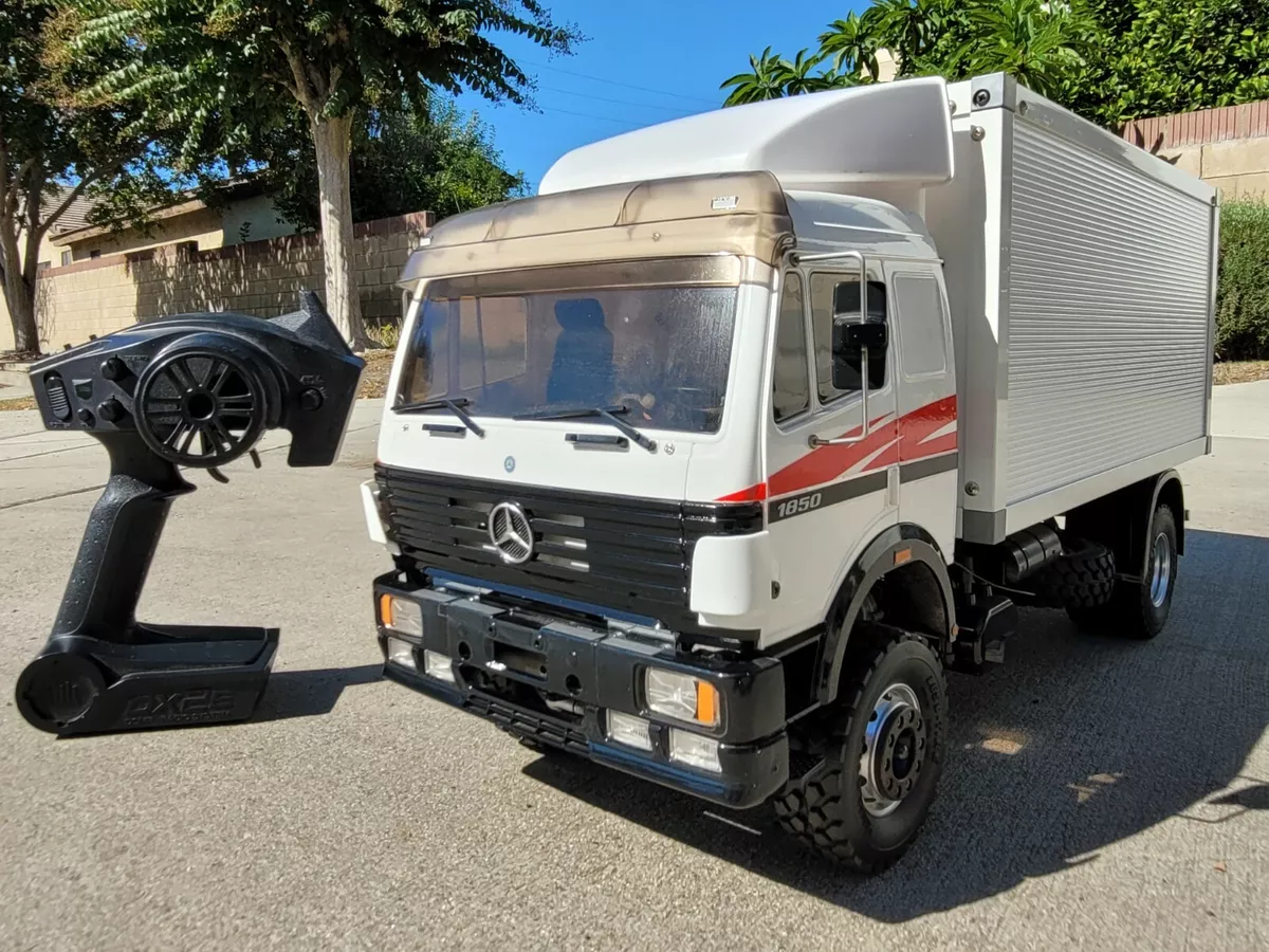 Custom 4x4 Tamiya 1/14 RC Mercedes Benz 1850L Delivery Truck Futaba ESC Spektrum