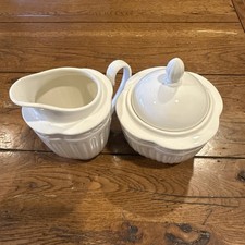 Mikasa Italian Countryside Sugar Bowl with Lid DD900 and Creamer Cream Pitcher