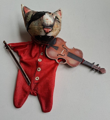 LUCY CAT Hand Puppet Heap Play Things Kitten Fiddle Toy