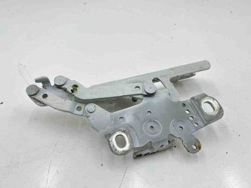 BMW 4 Coupe F32, F82 Motorhaubenscharnier vorne rechts 7336700 3.00 31996429