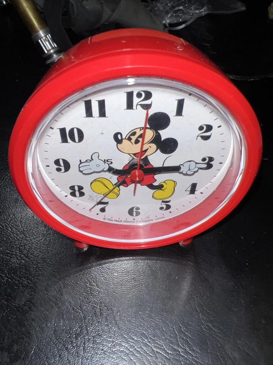 WALT DISNEY LORUS QUARTZ MICKEY MOUSE ALARM CLOCK WITH SECOND HAND JAPAN