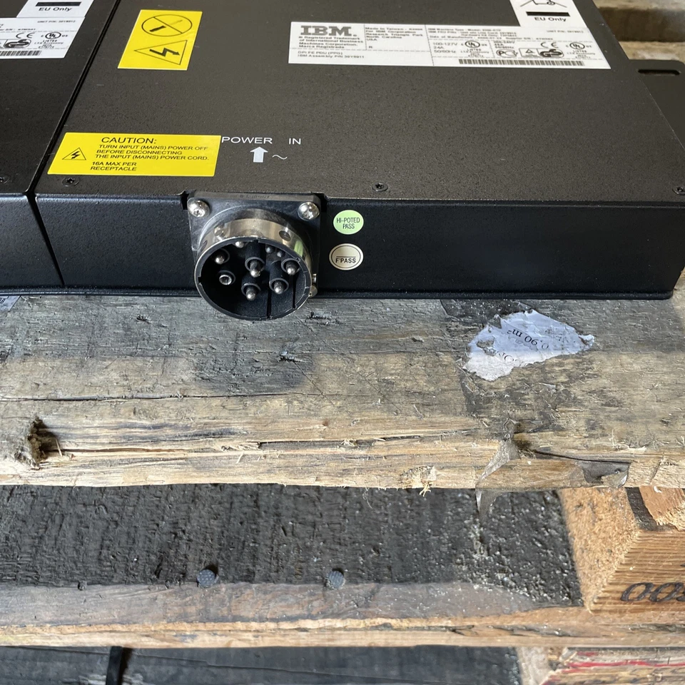 (2) IBM 3 Outlet 9306-RTP Server Power Brick Distribution Unit 39Y8912 Computer - Image 4 of 4