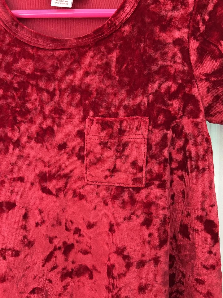 Vestido de terciopelo rojo Lula Roe talla 2 para niñas Foto 3 de 4