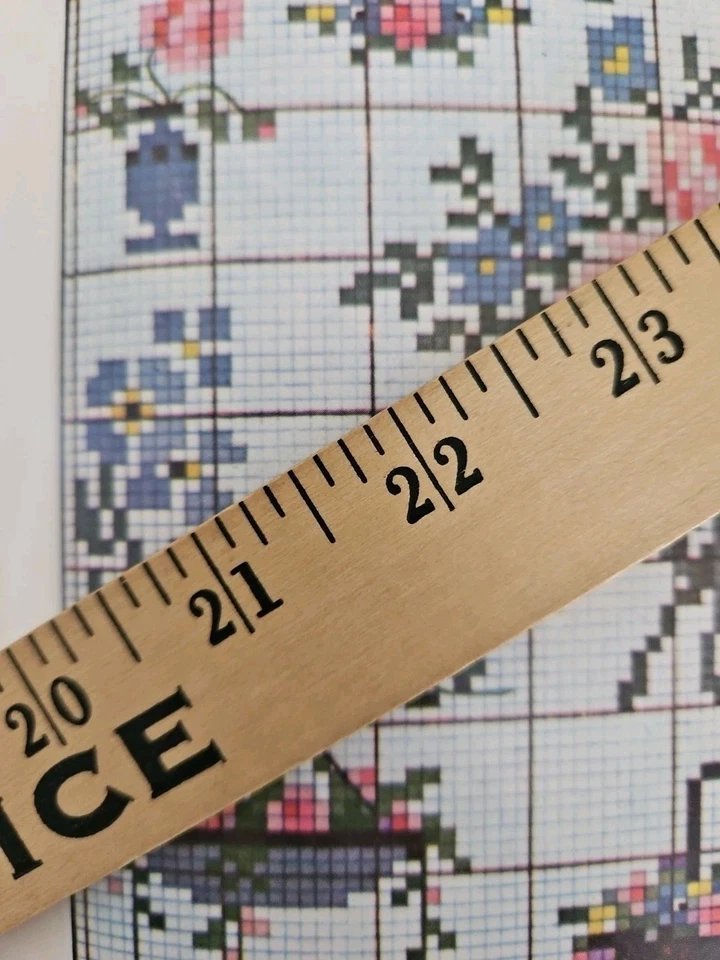 Ann Orr's Charted Designs : Over 200 Designs - 100 In Color Needlework 1978 VG - Image 3 of 4