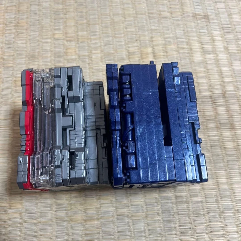 Figura de juguete Bandai Kamen Rider Saber Wonder Ride Book Dragon Knight Lion Foto 4 de 4