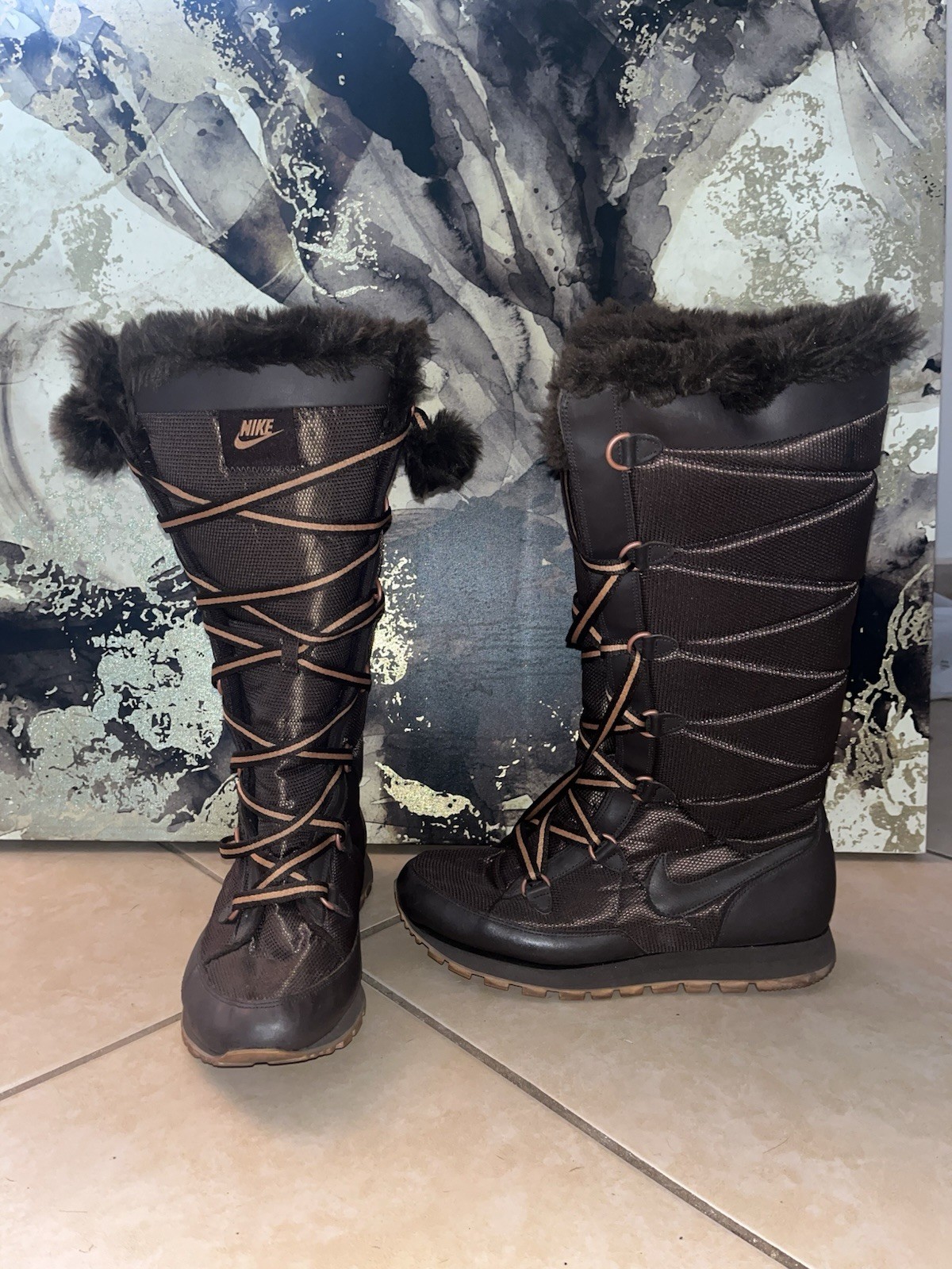 Nike Winter Snow Brown Tall Boots Womens Pom Pom Lace Up Size 9