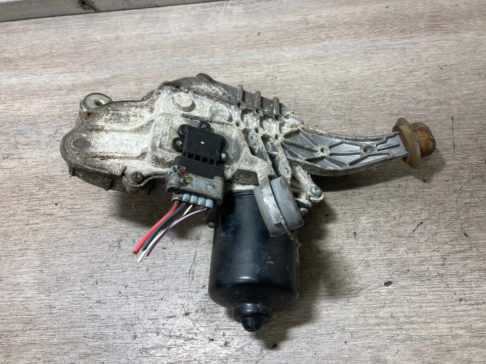 Renault Megane 2010 motor limpiaparabrisas delantero izquierdo lado pasajero Foto 3 de 4