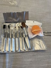 new 7pc makeup brush set And Blender