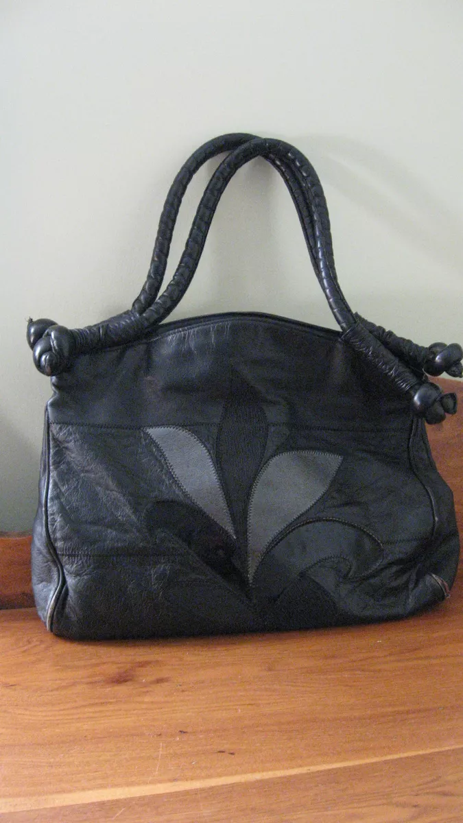 Large black 2024 leather purse