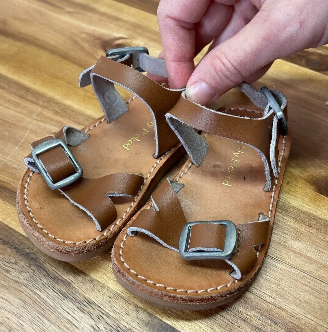 Freshly picked sandals 2025