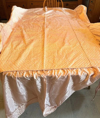 Deadstock NW Vintage Silky Quilted Pink Lightweight Ruffled Full Size Bedspread