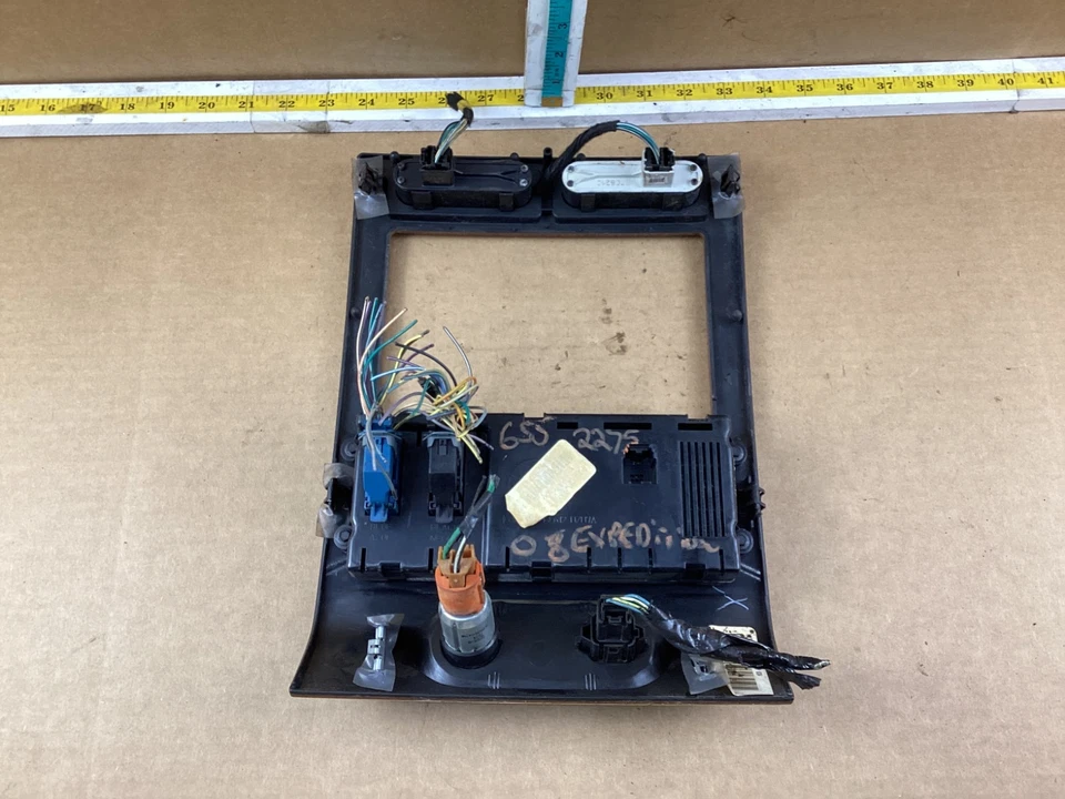 2007-2011 Ford Expedition AC Heater Temperature Climate Control Panel Bezel OEM - Image 4 of 4