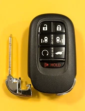 Like New OEM 2025 Honda Odyssey Remote Start Smart Key Fob 7 button Driver 1