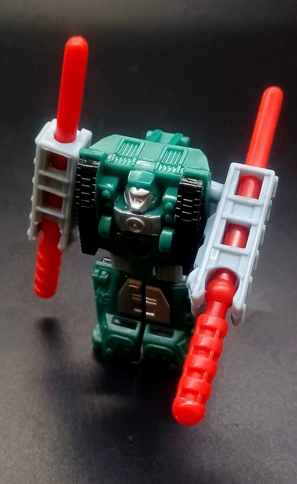 Transformers Armada: Land Military Team Mini-Con "Wreckage" (Complete) - Image 2 of 2