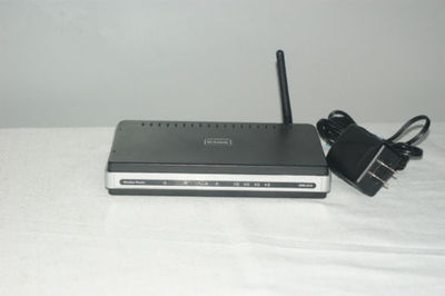 D LINK WBR 2310 ROUTER - 4 PORT wirelessG ETHERNET rangebooster internet LAN WAN