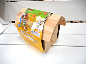 Real Wood Toys PAINT-A-BARN WOOD BIRDHOUSE W / 4 Pots Paint + Brush NEW! Age 5+