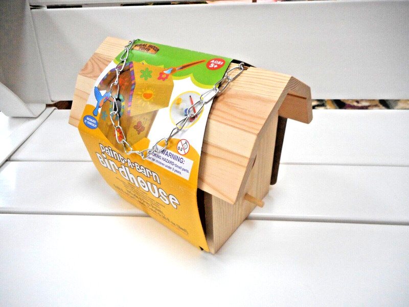 Real Wood Toys PAINT-A-BARN WOOD BIRDHOUSE W / 4 Pots Paint + Brush NEW! Age 5+