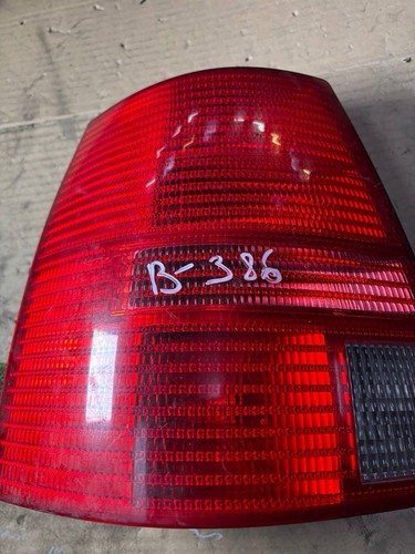 RÜCKLICHT RECHTS Volkswagen VW GOLF IV Variant mit Einsatz 1J9 945 075M