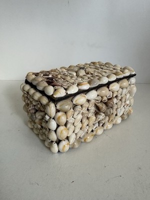 Vintage Sea Shell Trinket Box Hinged Lid Brown Felt Lining Handmade