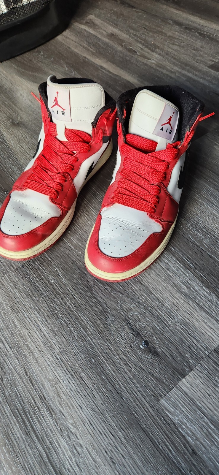 Size 13- Jordan 1 Retro OG High Chicago
