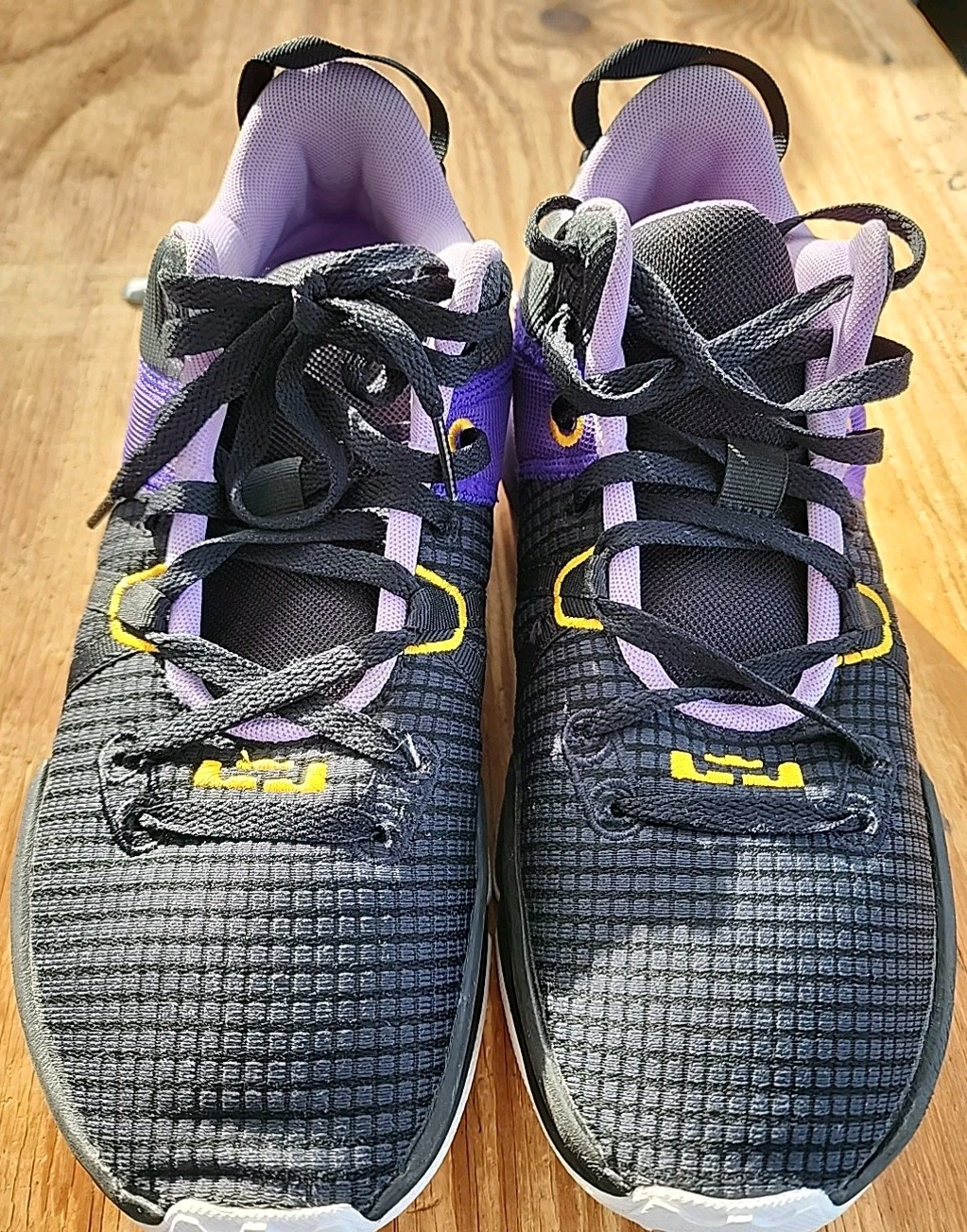 Nike LeBron Witness 7 Lakers Black/Purple/Gold Basketball
